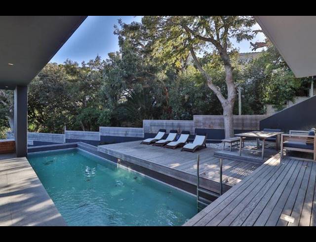 6 BEDROOM HOUSE FOR SALE IN CAMPS BAY